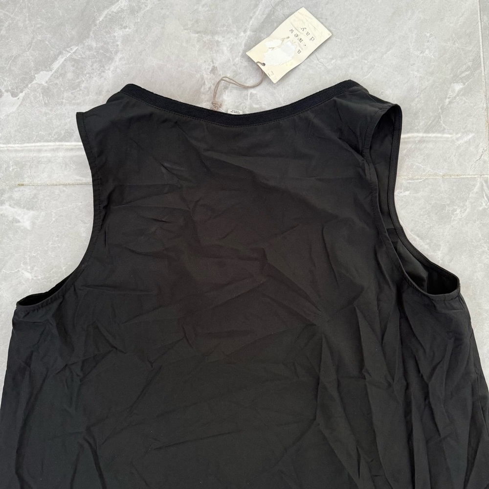 Women’s A New Day Black Basic V-Neck Tank Top Size Medium - Picture 9 of 14